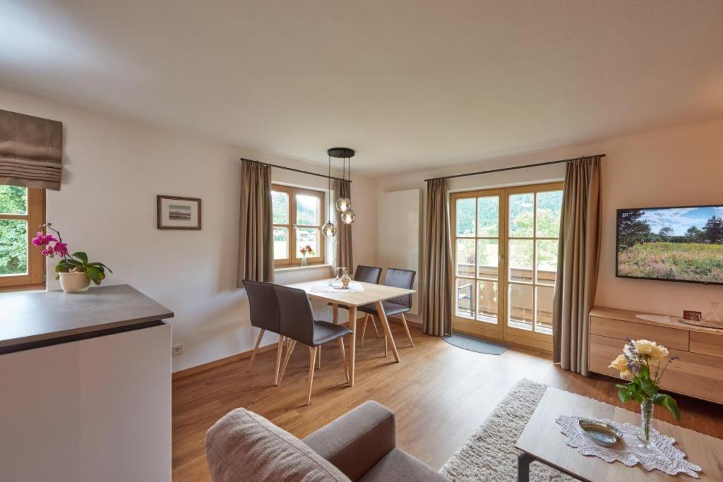 Haus Schmiederer Apartment Reit im Winkl Ngoại thất bức ảnh