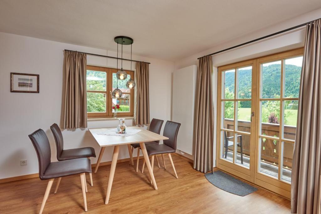 Haus Schmiederer Apartment Reit im Winkl Ngoại thất bức ảnh