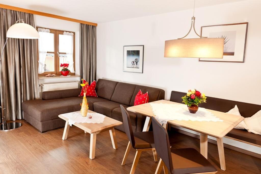 Haus Schmiederer Apartment Reit im Winkl Ngoại thất bức ảnh