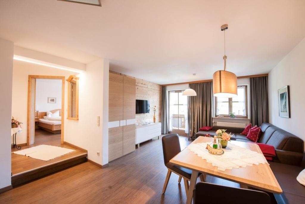 Haus Schmiederer Apartment Reit im Winkl Ngoại thất bức ảnh